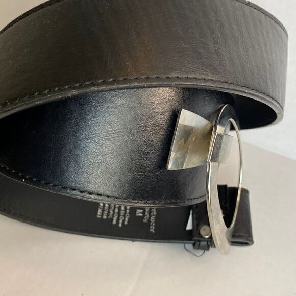 𝅺Streetwear Society women’s black belt. Size medium. - Picture 3 of 3